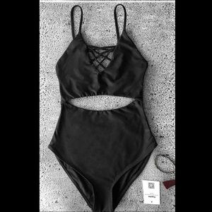 Cupshe Black Monokini Medium